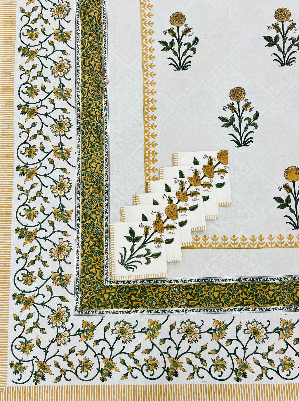 GULKAAR TABLE COVER SET