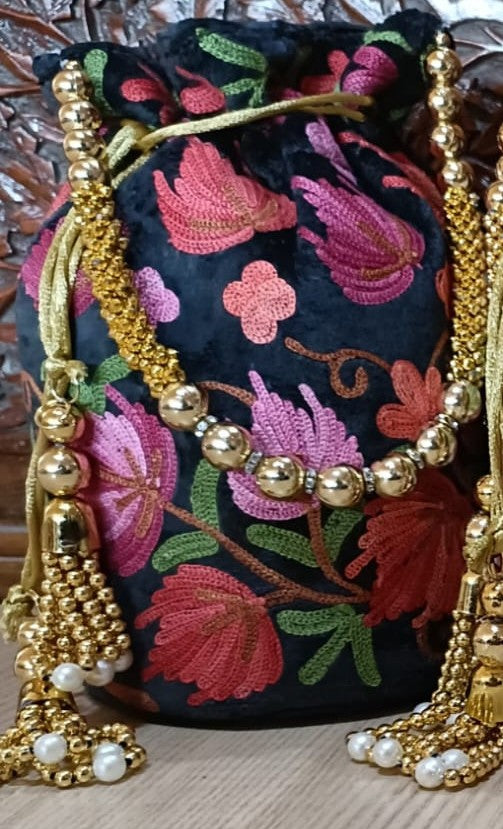 KASHMIRI EMBROIDERED POTLI-GULNAR POTLI