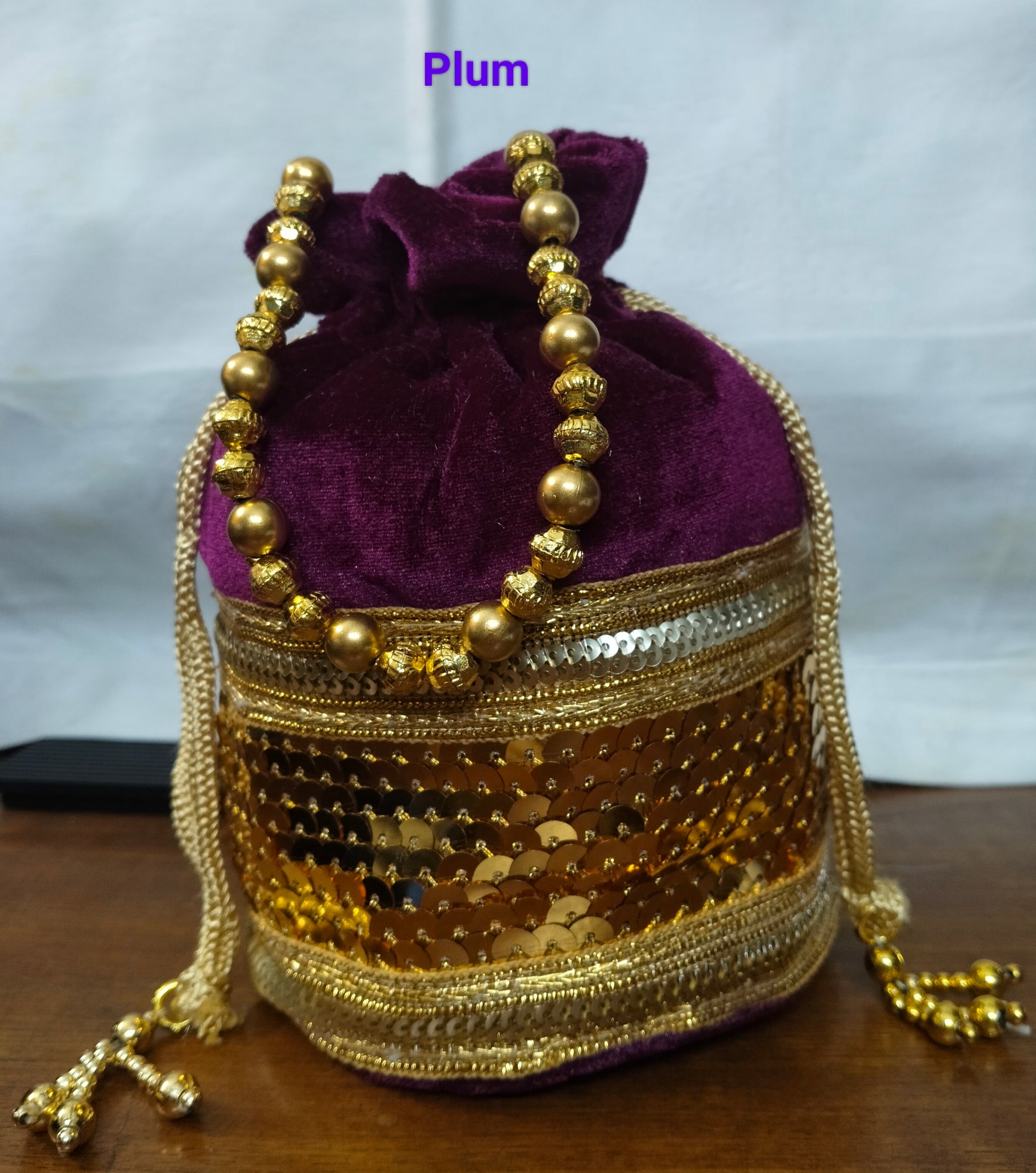 LIGHT WEIGHT POTLI-GOLA  VELVET POTLI