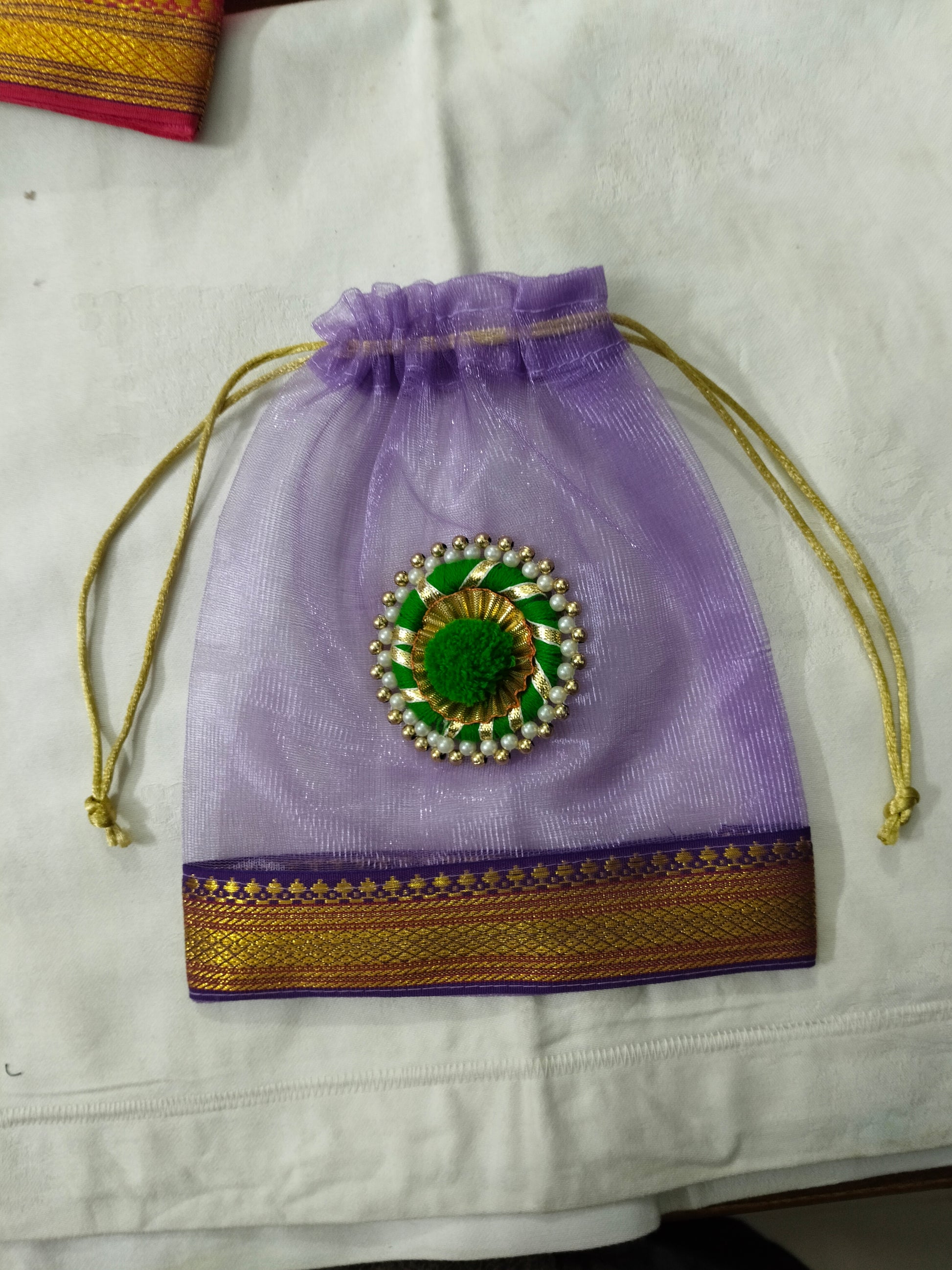 LIGHT WEIGHT POTLI-NEER POTLI