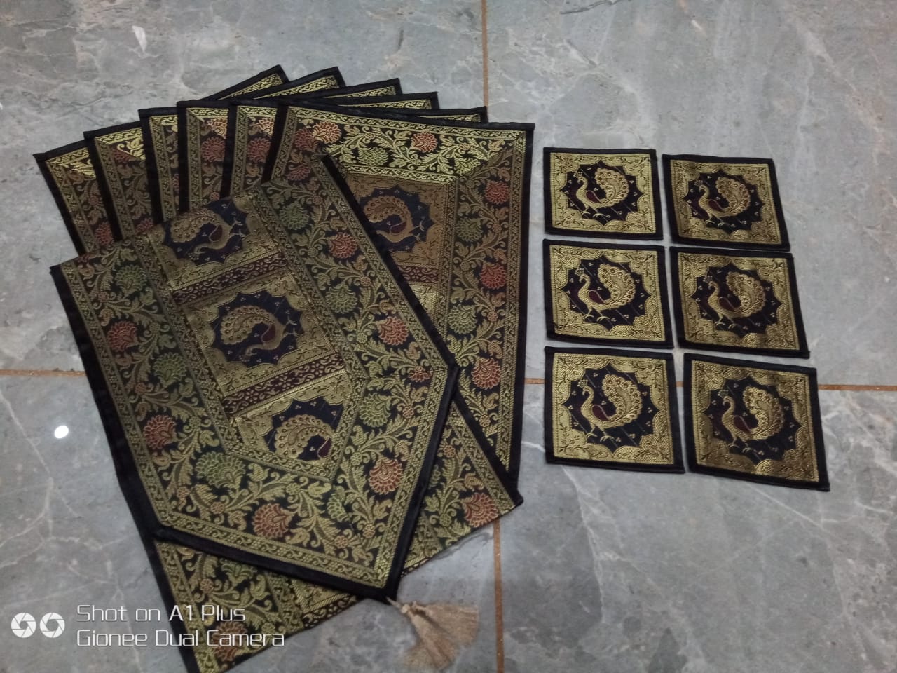 RAJMAYA RUNNER SET