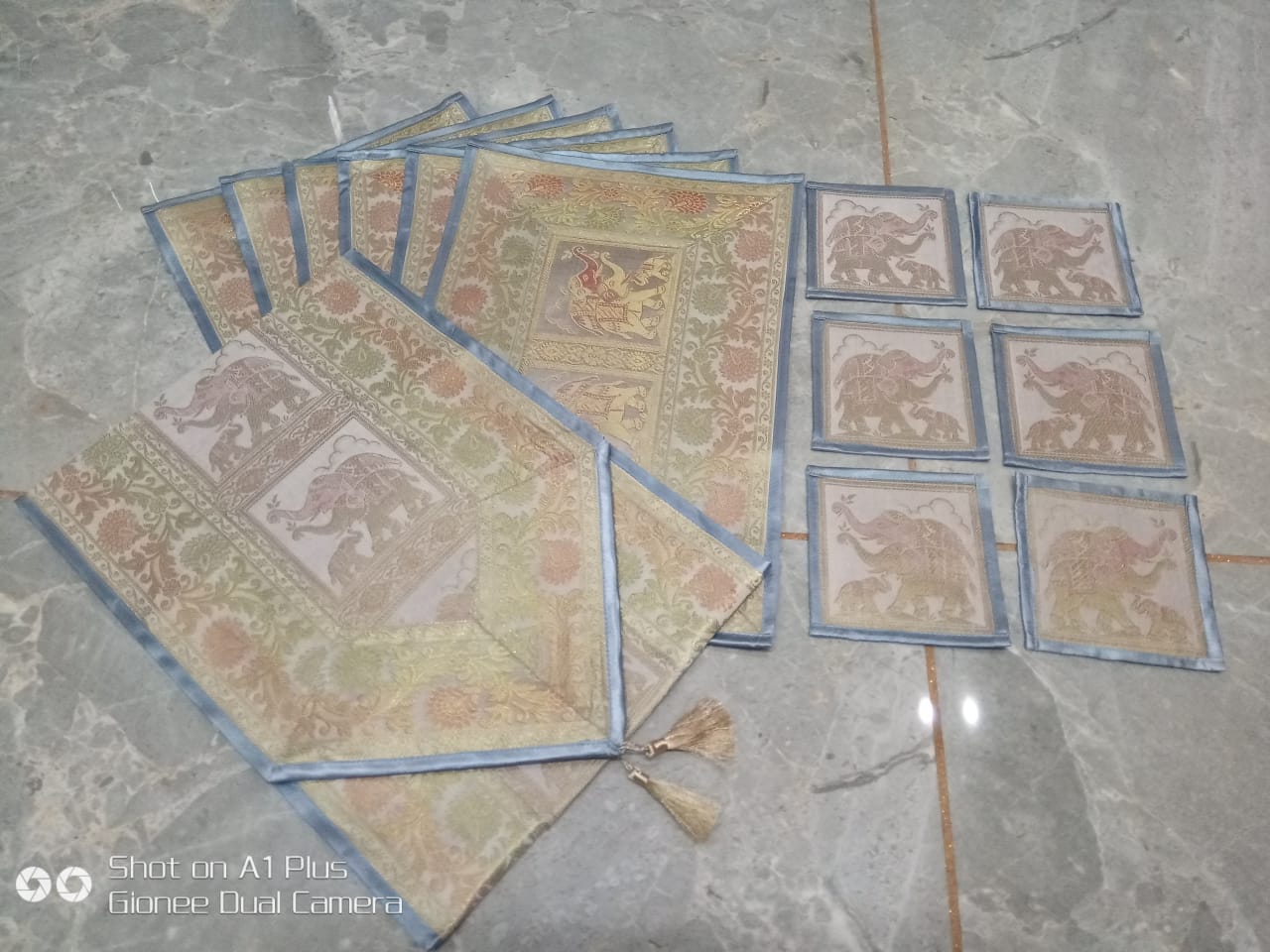 RAJMAYA RUNNER SET