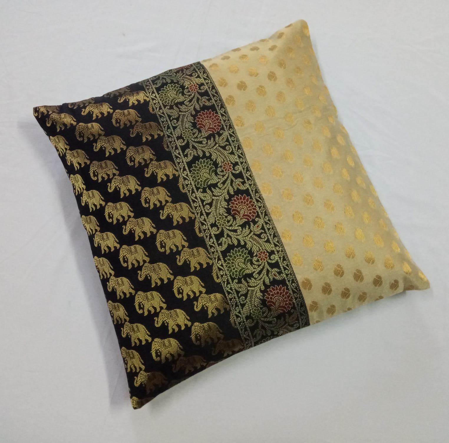 GAJRAAJ CUSHION COVERS (5 PCS)