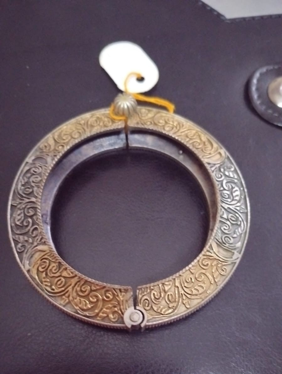 SILVER LOOK ALIKE CUFFS - IDKA