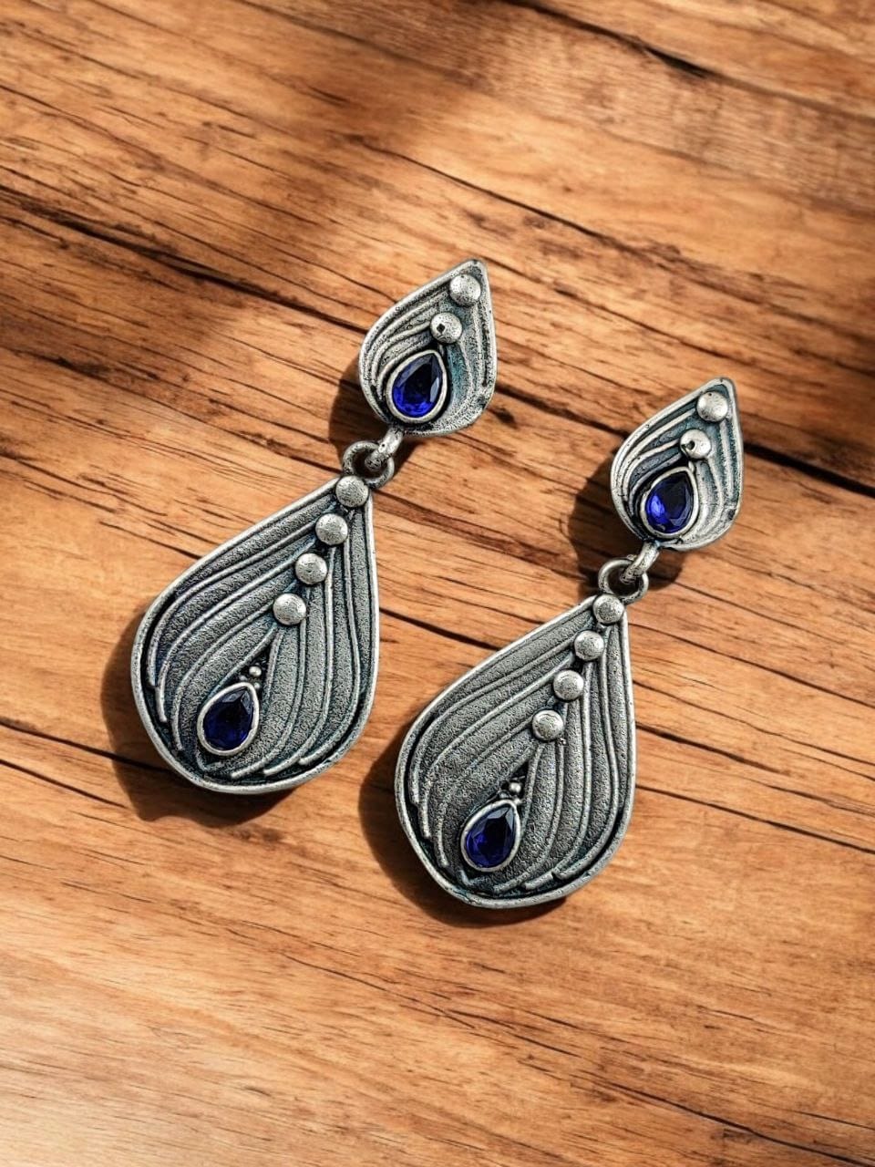 SILVER LOOK ALIKE EARRINGS WITH COLOURED STONES -PANKHI